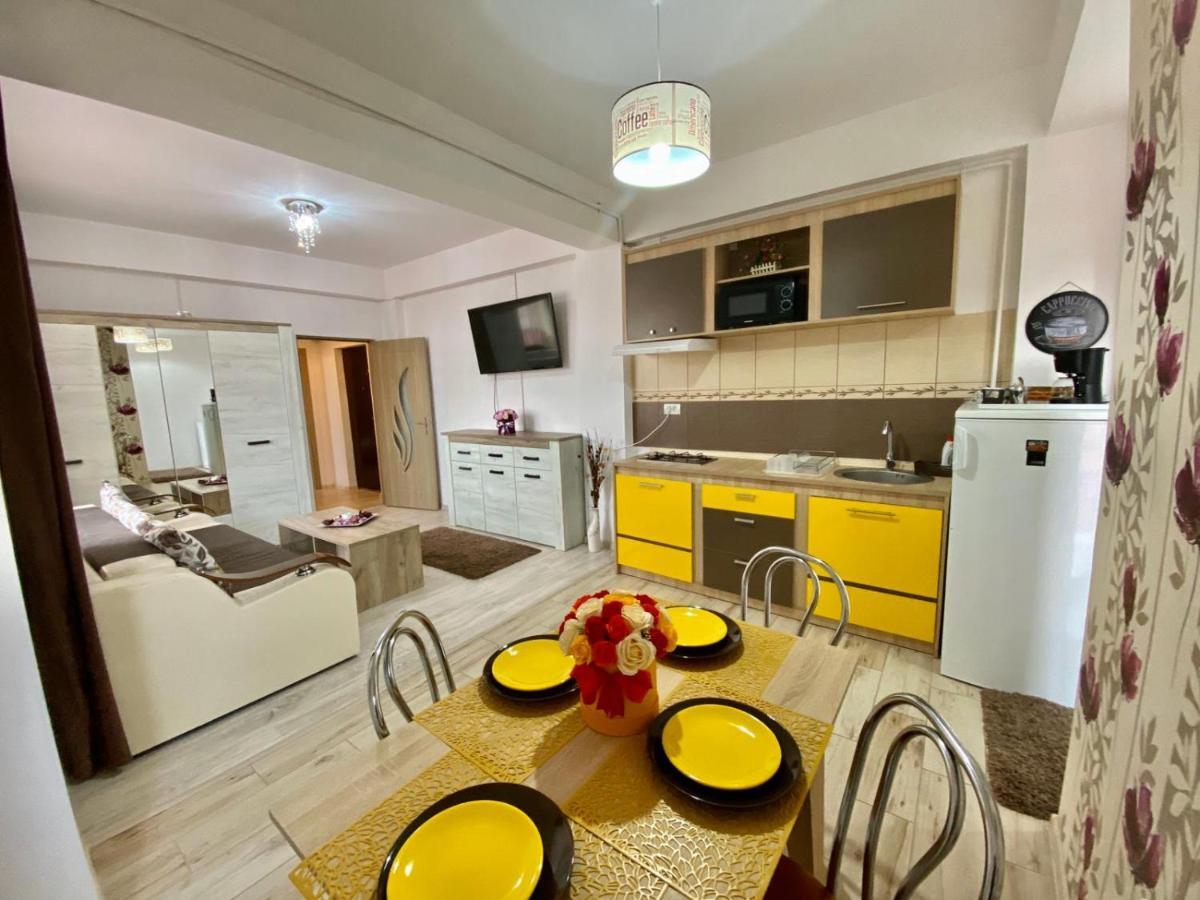 Апартаменты Apartament Ella T2 Нэводари Экстерьер фото