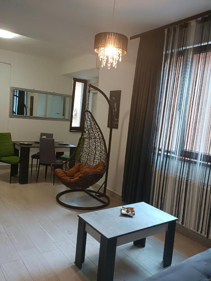 Апартаменты Apartament Ella T2 Нэводари Экстерьер фото